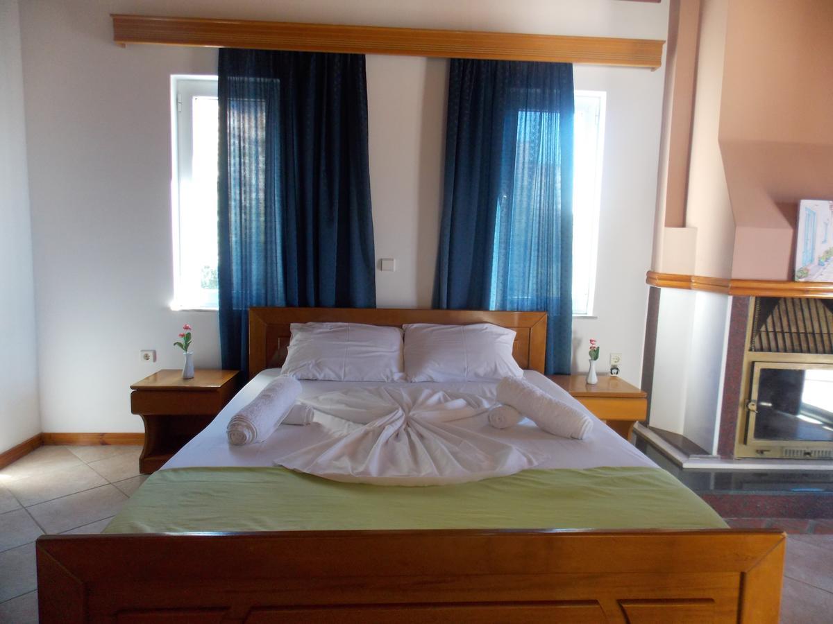 Hotel Dea Саранда Екстер'єр фото