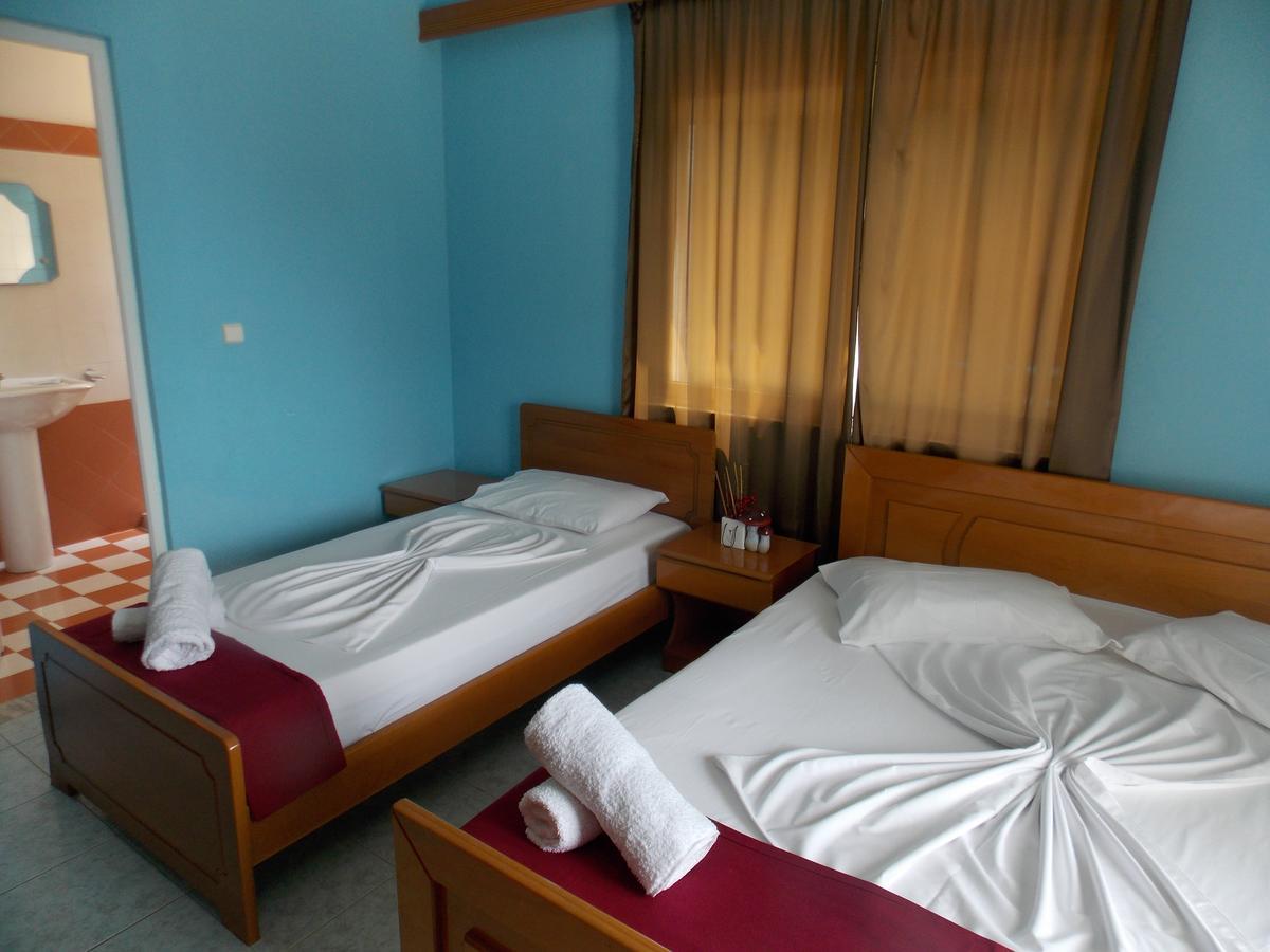Hotel Dea Саранда Екстер'єр фото