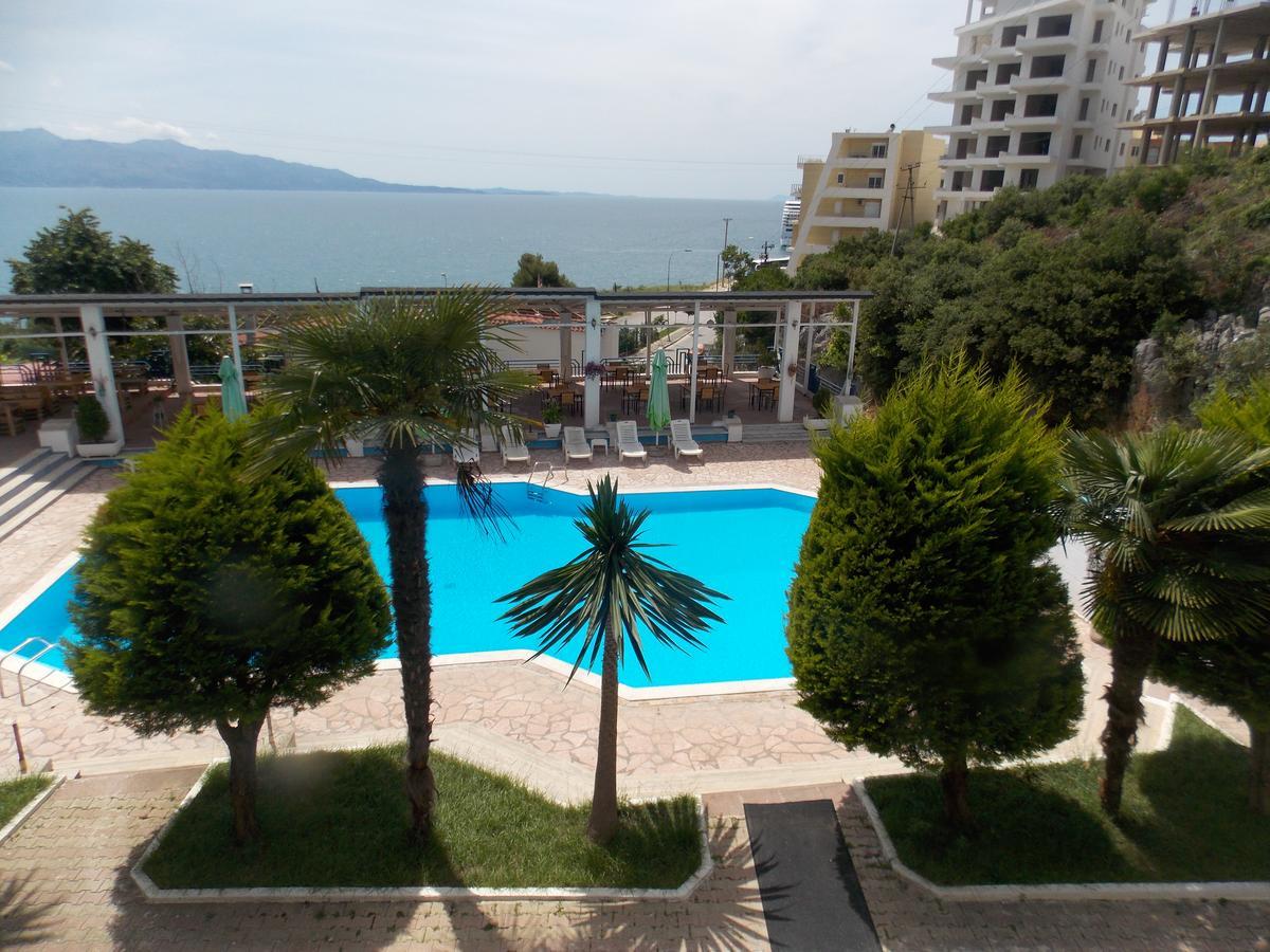 Hotel Dea Саранда Екстер'єр фото